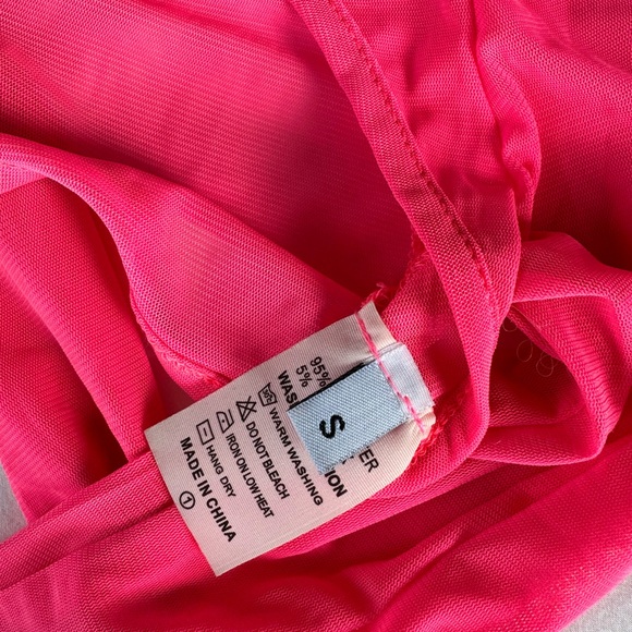 Pink top - Picture 3 of 3